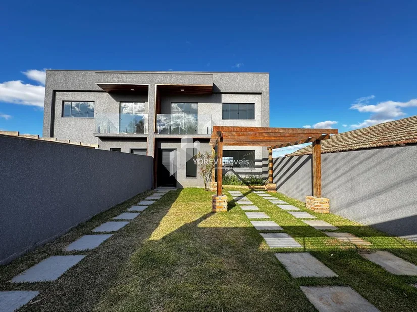 Foto Sobrado em Oficinas com 3 quartos (1 suíte)