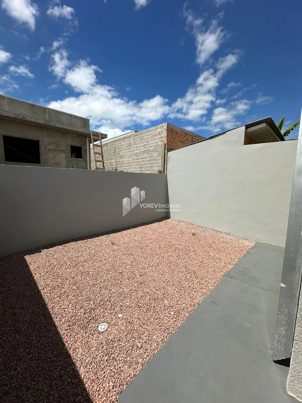 Foto Casa com 3 quartos sendo um suíte - Bairro Dona MArly