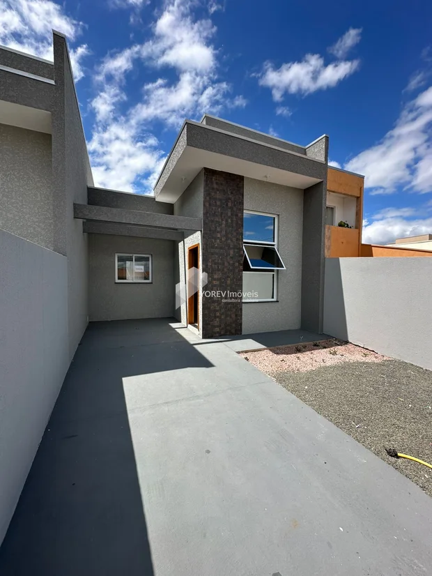 Foto Casa com 3 quartos sendo um suíte - Bairro Dona MArly