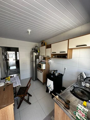 Casa Com Dois Quartos - Bairro Cidade Jardins