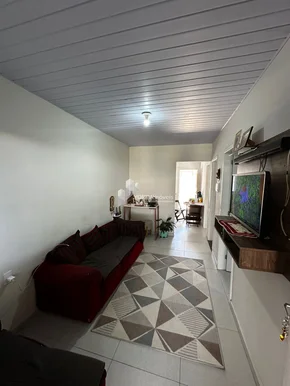 Casa Com Dois Quartos - Bairro Cidade Jardins