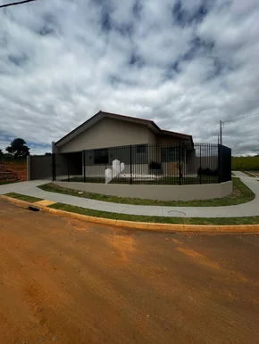 Miniatura - Foto Casa de esquina com 3 quartos - Pq. das Palmeiras - Contorno