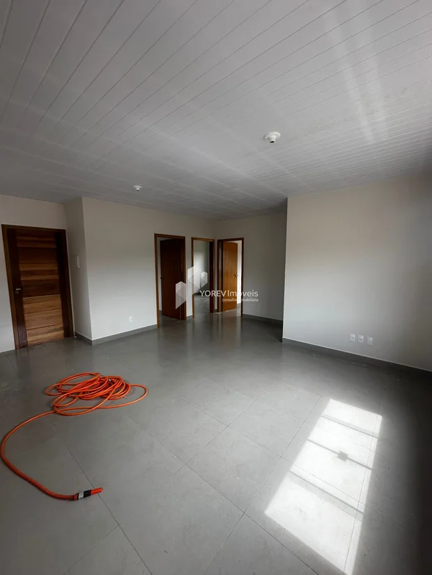 Foto Casa de esquina com 3 quartos - Pq. das Palmeiras - Contorno