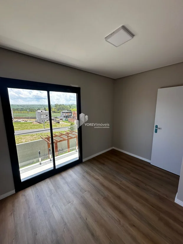 Foto Sobrado com 3 quartos (1 suíte) - Bosque Mistral