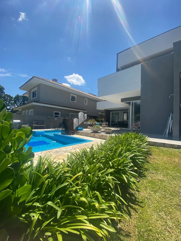 Foto Residência com 4 suítes - Condomínio Garden Park