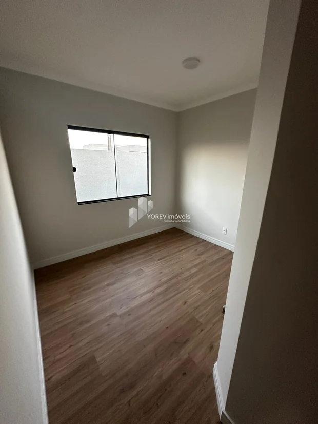 Foto Casa de esquina com dois quartos (1 suíte) - Le Parc