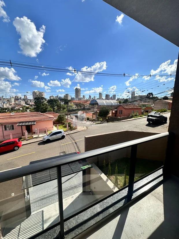 Foto Sobrado com 3 suítes - no Jardim Carvalho