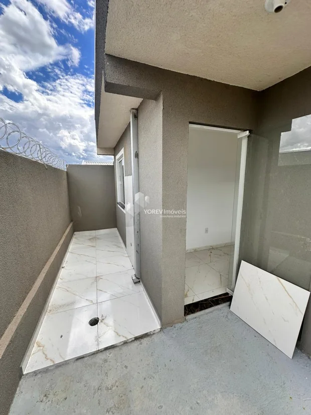 Foto CASA DE ESQUINA NO DONA MARLY / UVARANAS