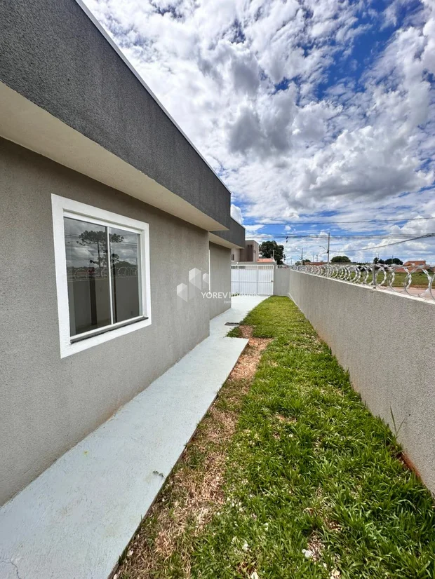 Foto CASA DE ESQUINA NO DONA MARLY / UVARANAS