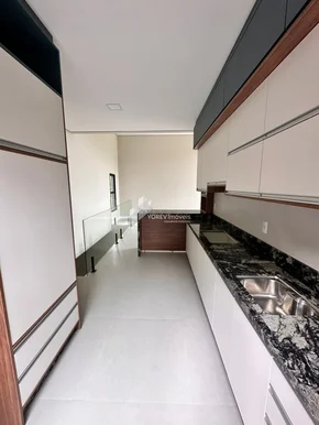 Casa Em Condomínio Fechado / Eos Mirante / Contorno