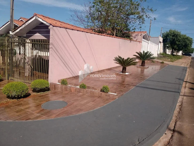 Foto Casa de esquina com três quartos - Jardim Veneza