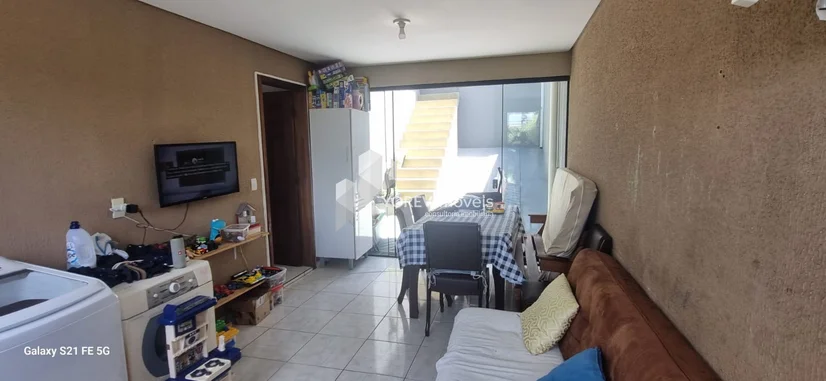 Foto SOBRADO 3Q / JARDIM GIANNA / NEVES