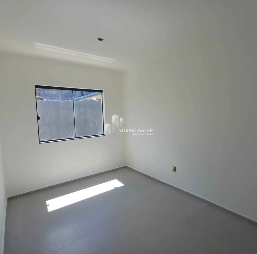 Foto CASA 3Q / PARQUE DOS PINHEIROS / UVARANAS