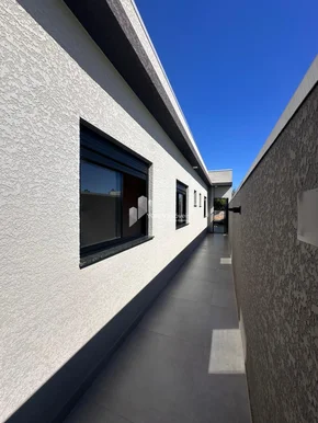 Miniatura - Foto Casa com três quartos (1 suíte) - EOS MIRANTE