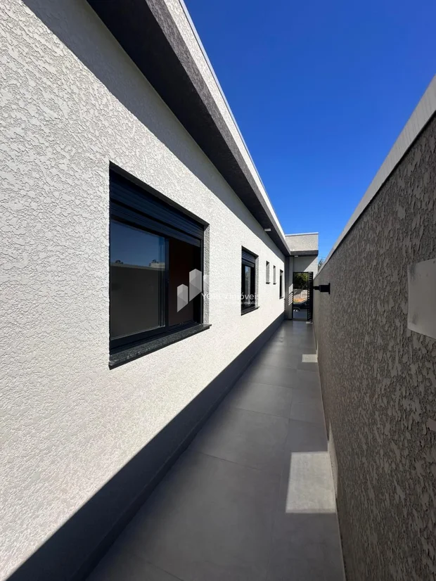 Foto Casa com três quartos (1 suíte) - EOS MIRANTE