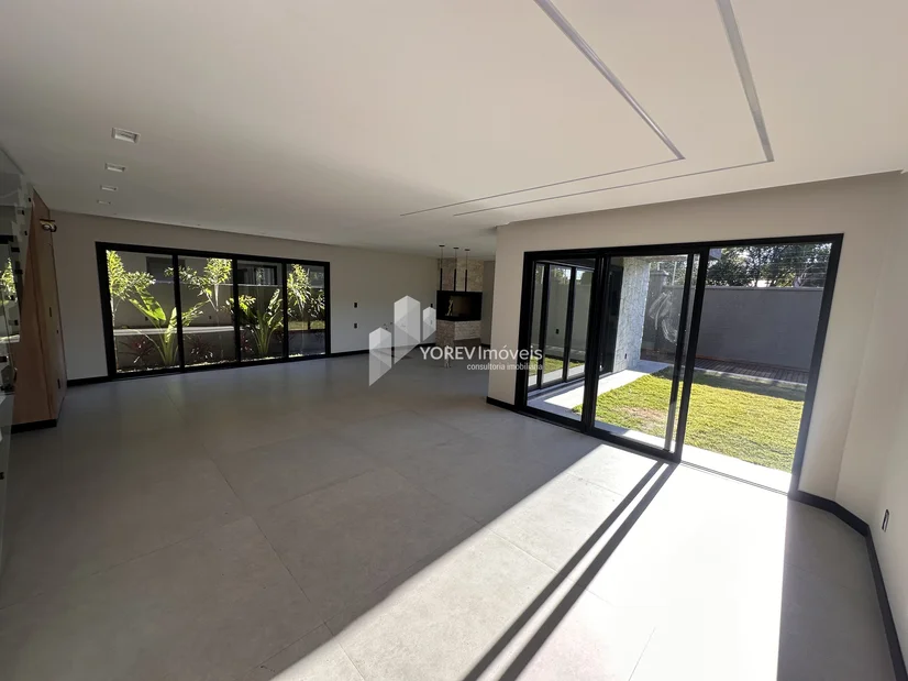 Foto Residência com 4 suítes - Terras Alphaville