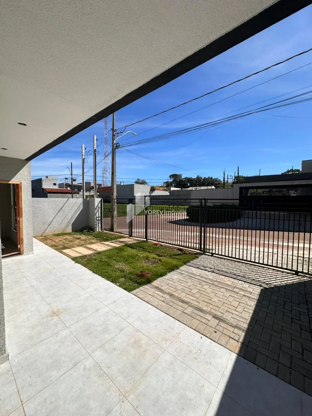 Foto Casa com 3 quartos (1 suíte) - Bairro Le Parc