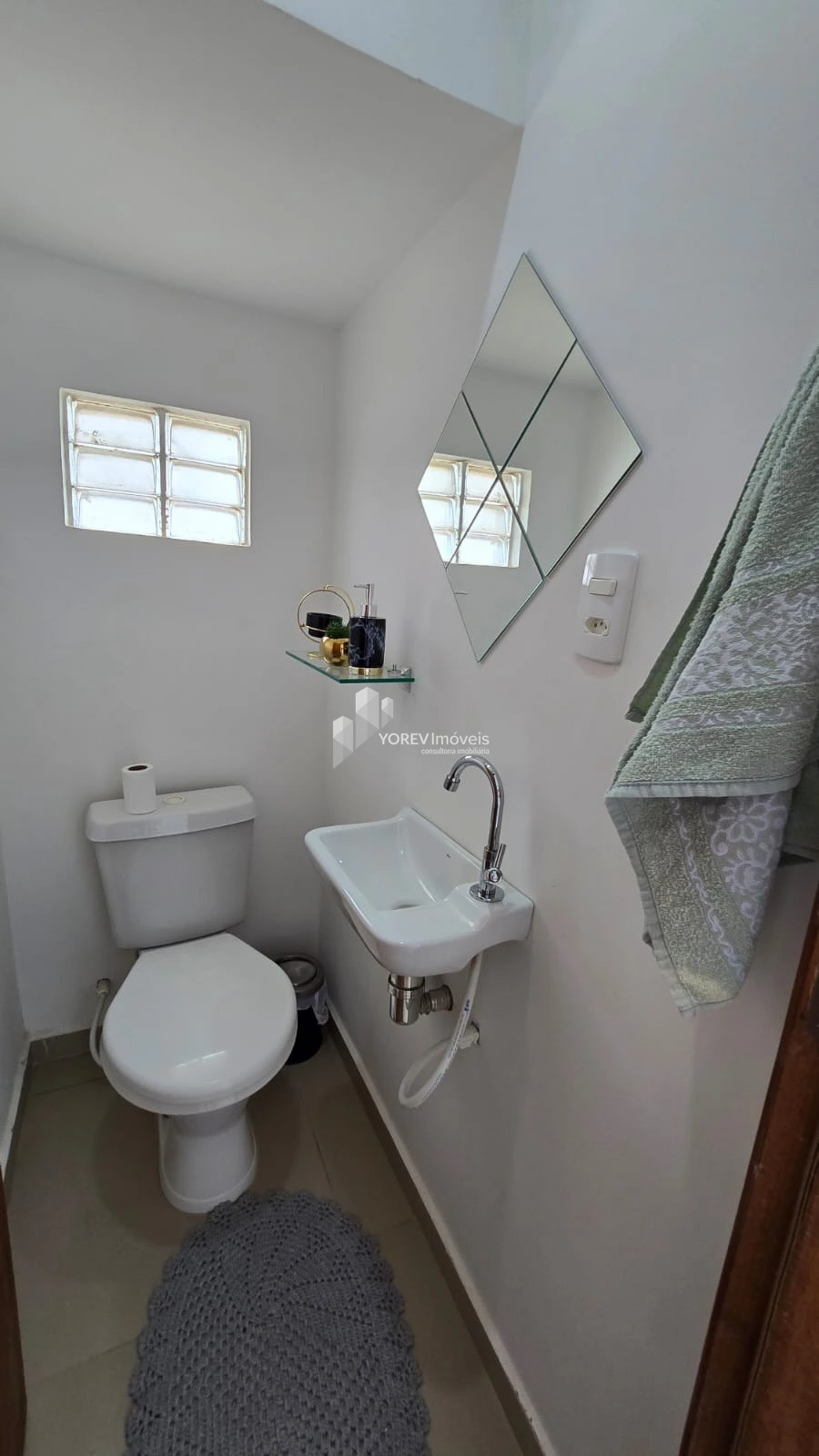 Sobrado 3 Quartos (1 Suíte) - Jardim Carvalho
