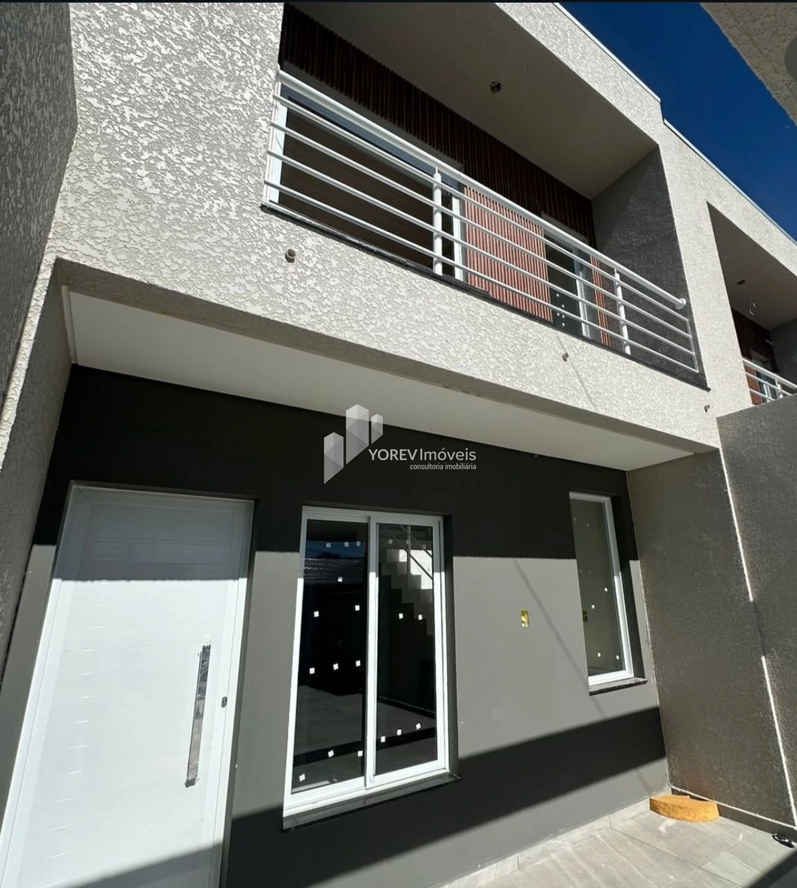 Sobrado Com 3 Quartos (1 Suíte) - Bairro órfãs