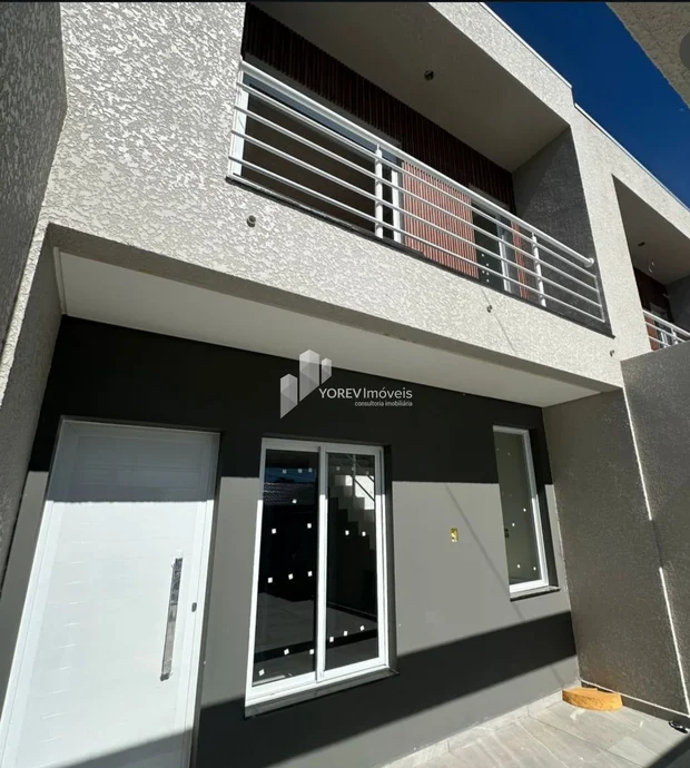 Foto Sobrado com 3 quartos (1 suíte) - Bairro Órfãs