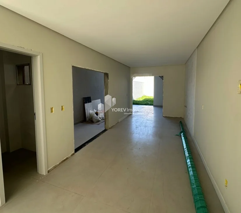 Foto Sobrado com 3 quartos (1 suíte) - Bairro Órfãs