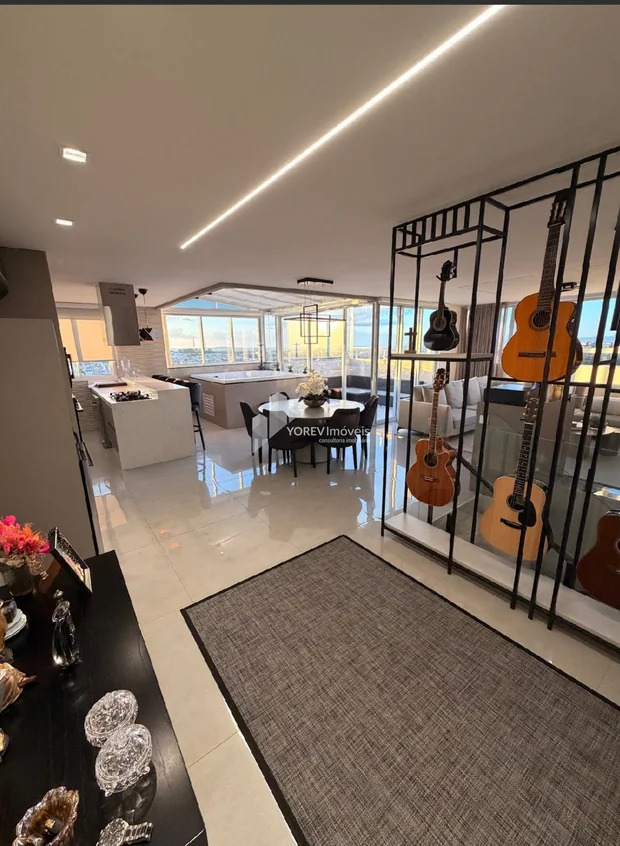 Foto Cobertura Duplex com 3 suítes - Bairro Òrfãs