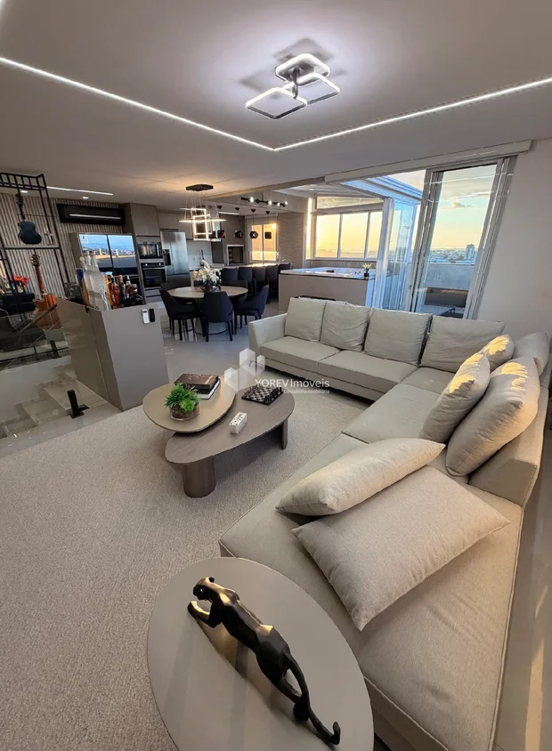 Foto Cobertura Duplex com 3 suítes - Bairro Òrfãs