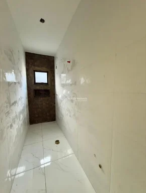 Miniatura - Foto Casa com 3 quartos (1 suíte) e piscina - Uvaranas