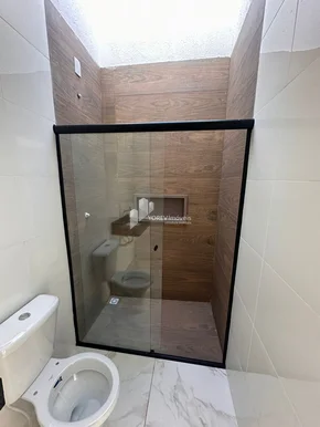 Casa Com Dois Quartos (amplo Terreno) - Terraliz