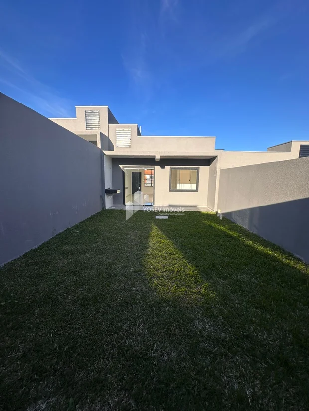Foto Casa com dois quartos (amplo terreno) - Terraliz