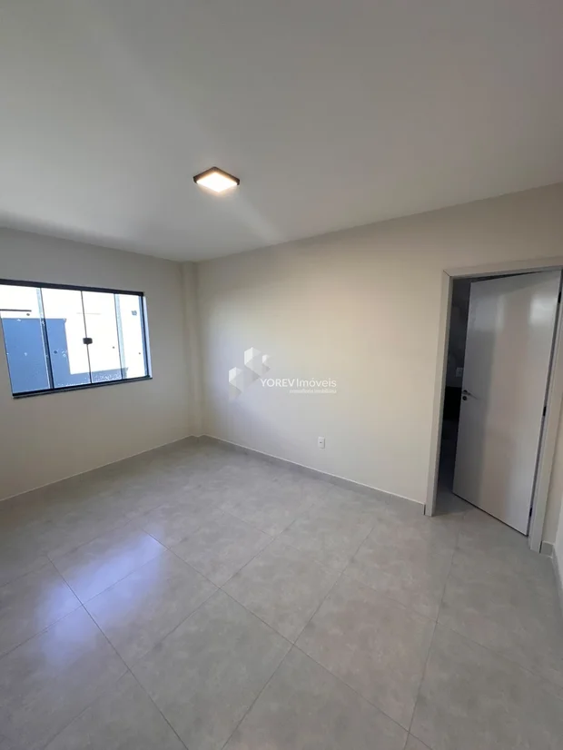 Foto CASA TÉRREA COMPLETA EM UVARANAS | COM EDÍCULA E MUITO ESPAÇO