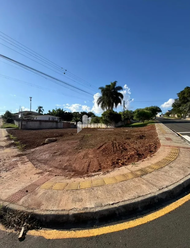 Foto ? LOTE DE ESQUINA À VENDA - COLÔNIA DONA LUIZA