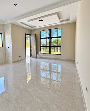 Casa à Venda No Bairro Dona Marly - Região De Uvaranas