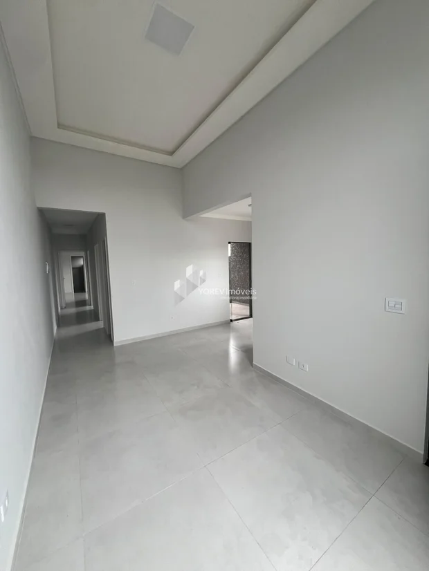 Foto Casa 3 quartos sendo um suíte - Bairro Campo Belo III