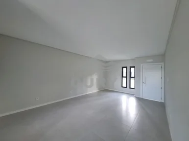 Sobrado à Venda No Condomínio Doman