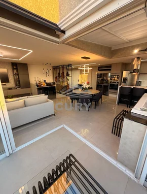 Apartamento Duplex - Nova Rússia