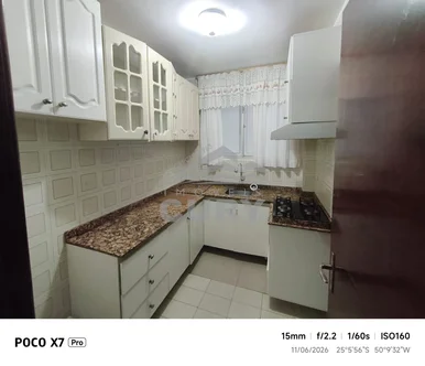 Apartamento Central, Excelente Localização, Com 2 Quartos E Garagem Coberta