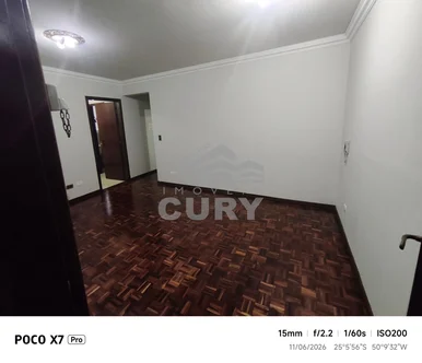 Apartamento Central, Excelente Localização, Com 2 Quartos E Garagem Coberta