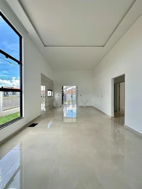 Casa Térrea 3 Quartos, Suíte, Sobra De Terreno