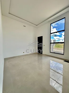 Casa Térrea 3 Quartos, Suíte, Sobra De Terreno