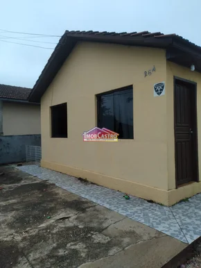 <strong>CASA DE 2 QUARTOS E EDÍCULA À VENDA - JARDIM DAS ARAUCÁRIAS</strong>