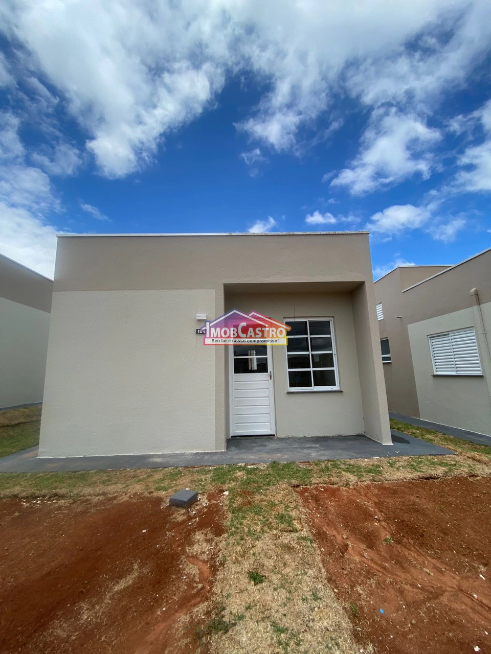 <strong>IMÓVEL DE 2 QUARTOS, 1 BANHEIRO E GARAGEM - BAIRRO NEVES</strong>