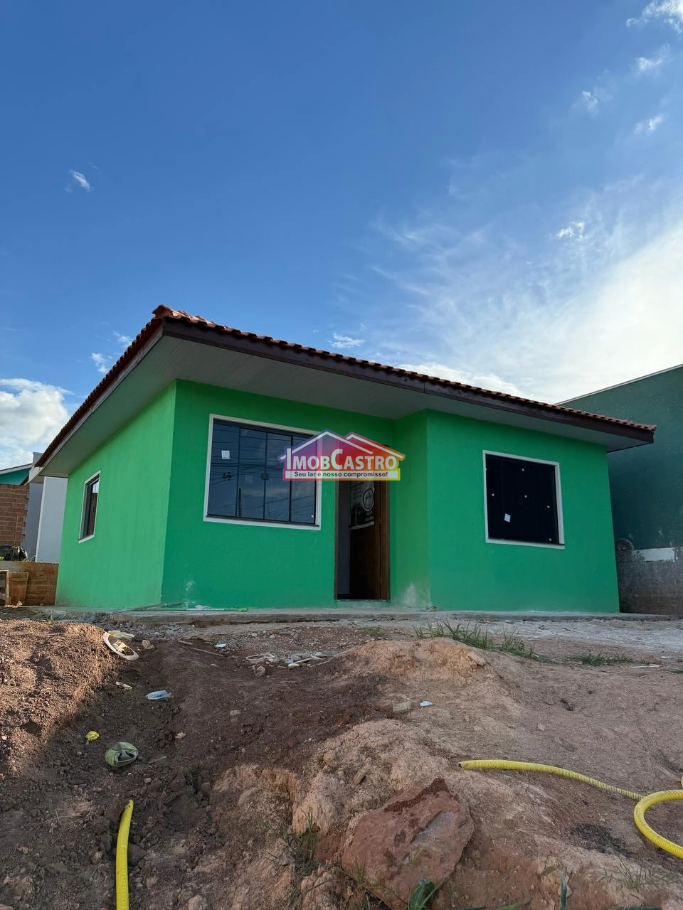 <strong>CASA DE 2 DORMITÓRIOS E ESPAÇO DE TERRENO - NOVO HORIZONTE</strong>