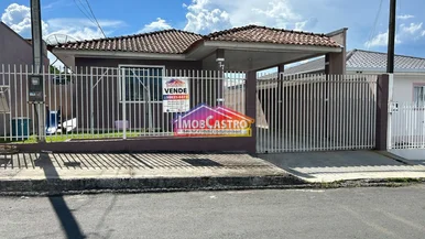 <strong>CASA COM CHURRASQUEIRA E 2 QUARTOS - JARDIM ARAPONGAS</strong>