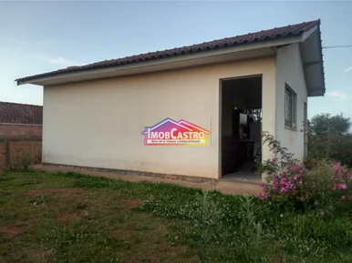 <strong>CASA DE 2 QUARTOS E TERRENO AMPLO - JARDIM ALVORADA</strong>