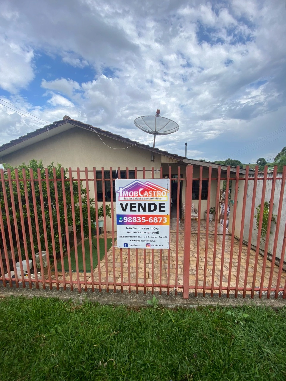 <strong>CASA DE 3 QUARTOS E TERRENO DE 220M² - NOSSA SENHORA DAS GRA</strong>