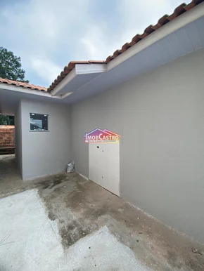 <strong>CASA DE 3 QUARTOS À 3 MINUTOS DO CENTRO - MIRANTE DA SERRA</strong>