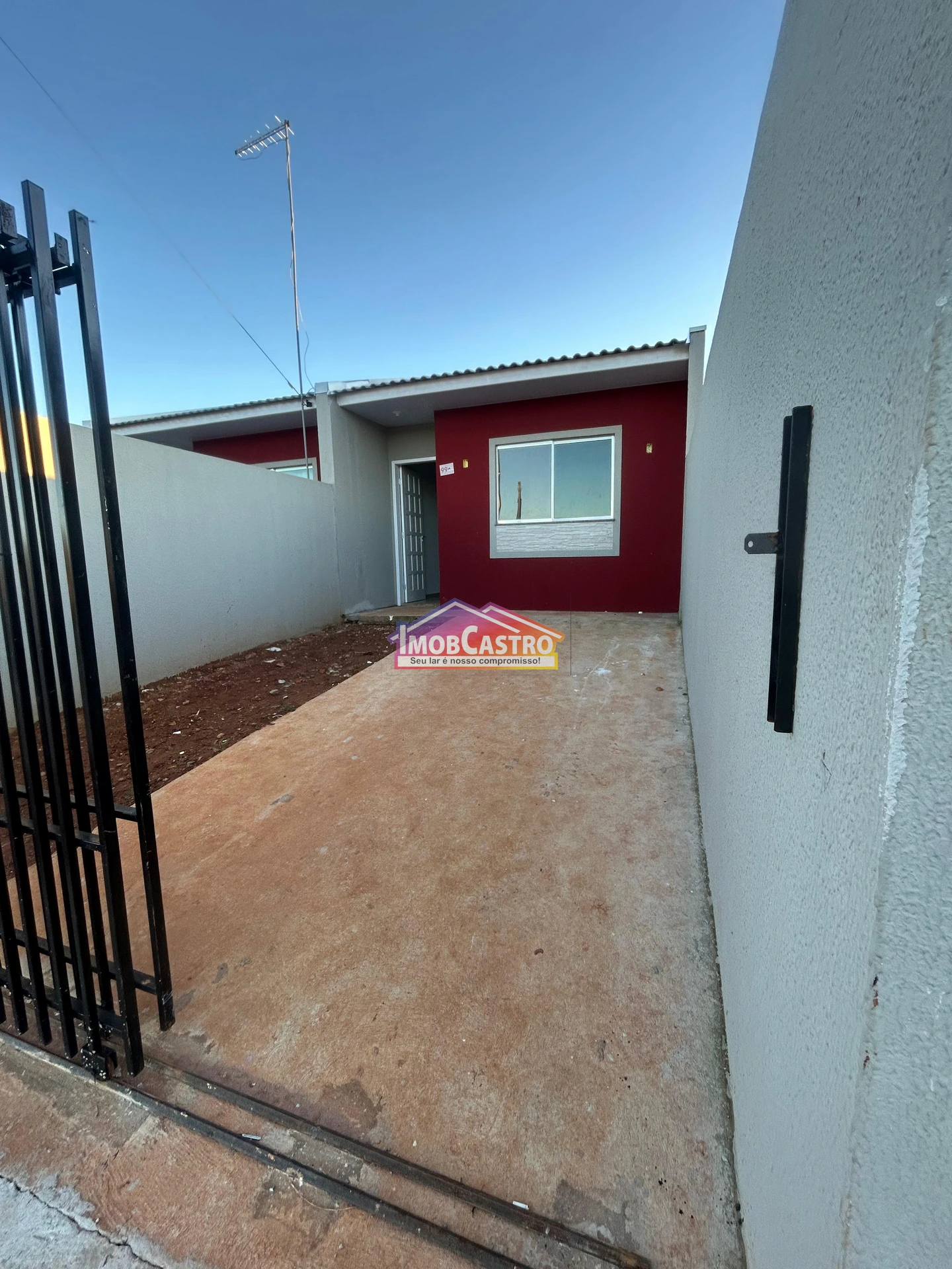 <strong>CASAS DE 2 QUARTOS PRONTA PARA MORAR - BAIRRO IMIGRANTES</strong>