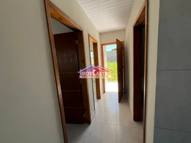 <strong>CASAS A VENDA DE 2 QUARTOS COM TERRENO AMPLO - BAIRRO NEVES</strong>