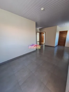 Casa De 3 Quartos E Terreno Amplo - Uvaranas, Ponta Grossa